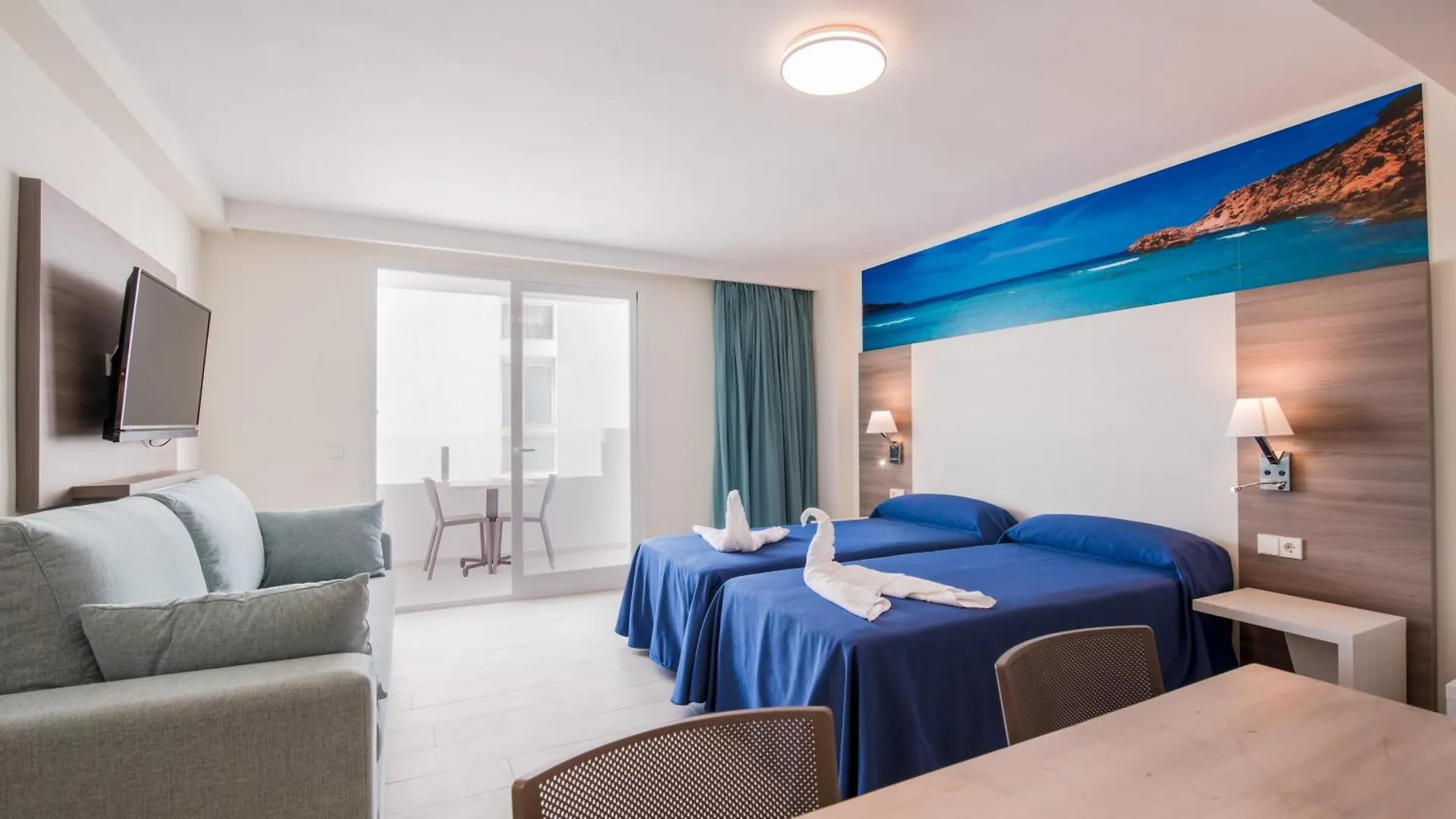 Sant Antoni de Portmany Apartamentos Los Angeles 2*, Sant Antoni de Portmany ספרד
